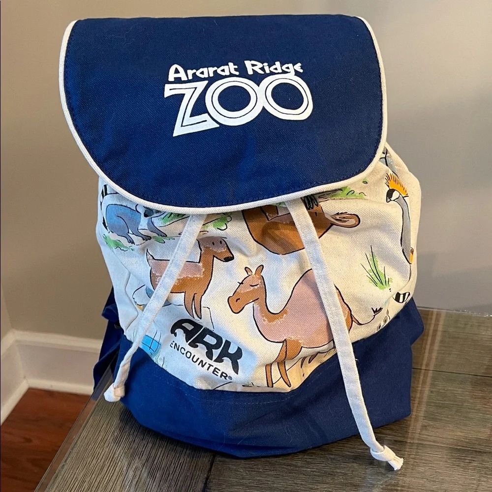 Ark Encounter - Ararat Ridge Zoo Backpack - Animal Print